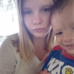 Meet your Posher, Carrie